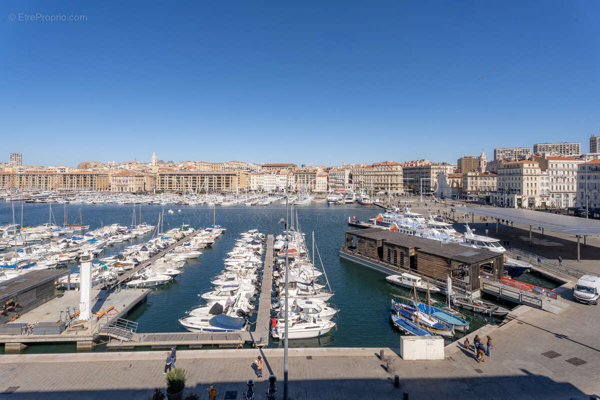 Appartement à MARSEILLE-1E