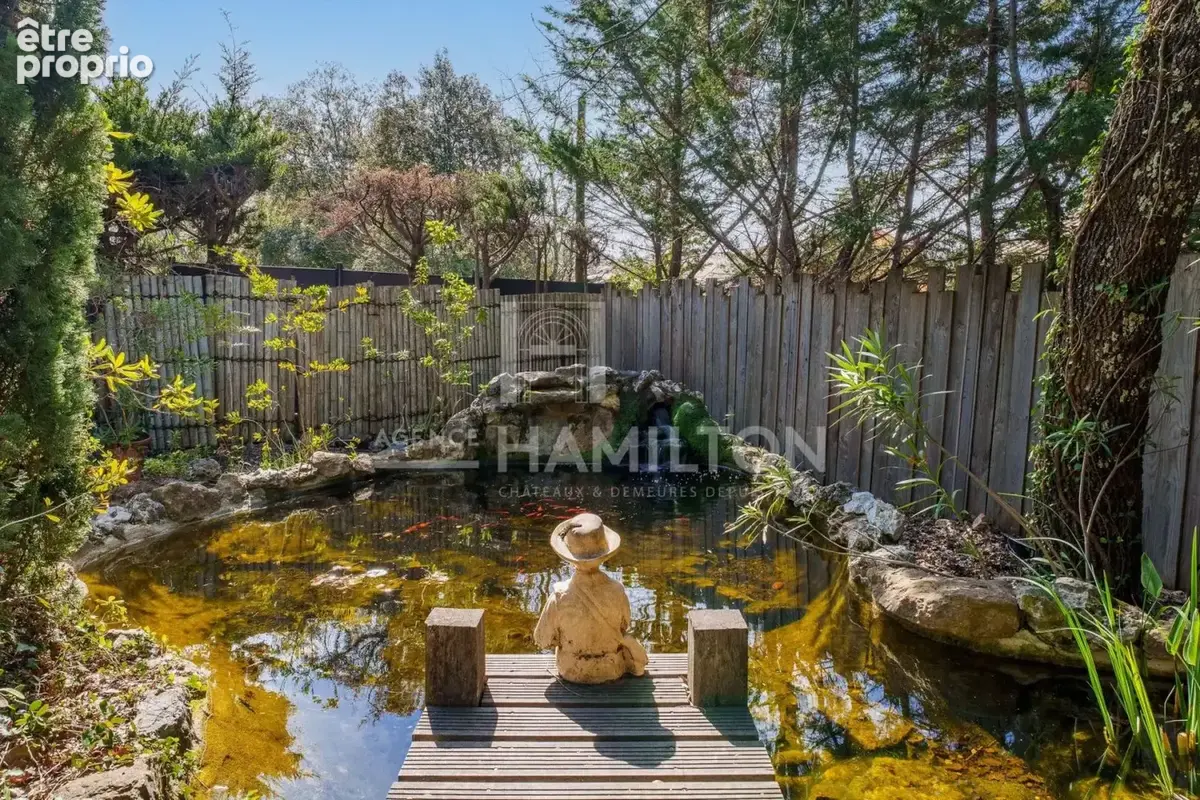 Élégante Villa dArchitecte avec Piscine - photo 3