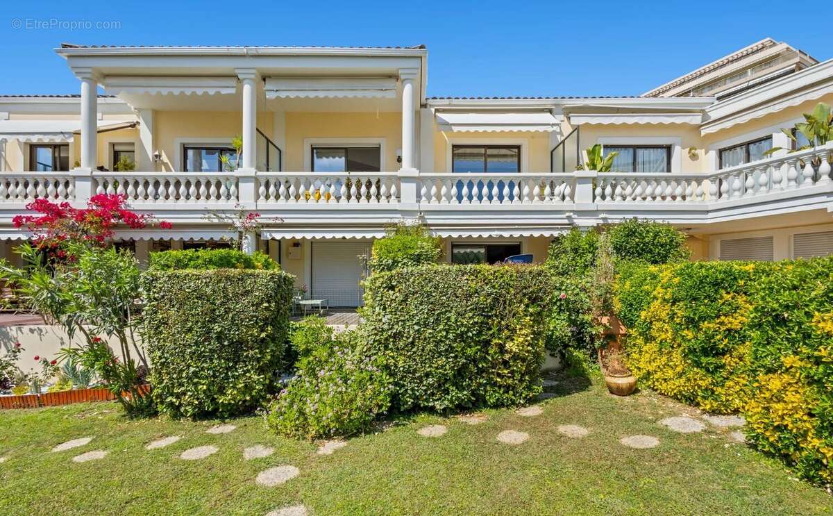 Appartement à CANNES