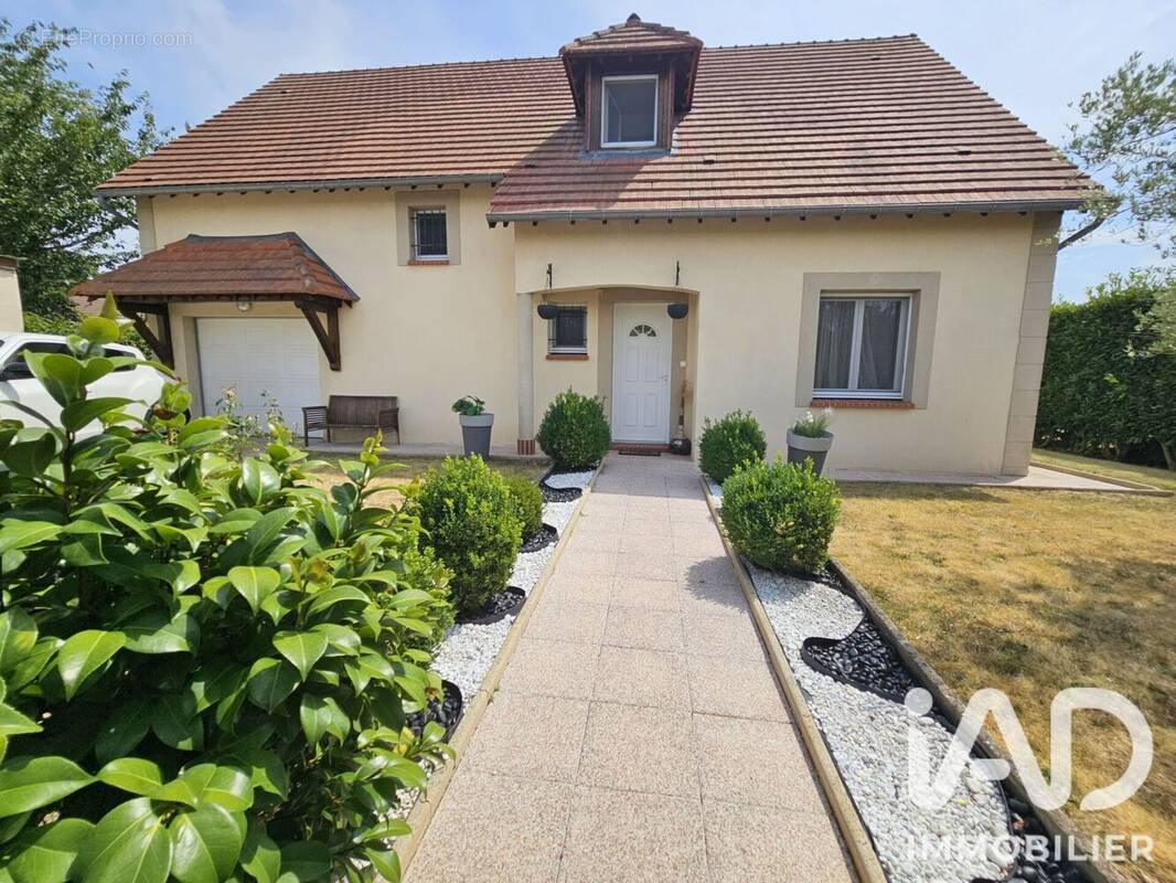 Maison 141 m² à Guichainville  - photo 1