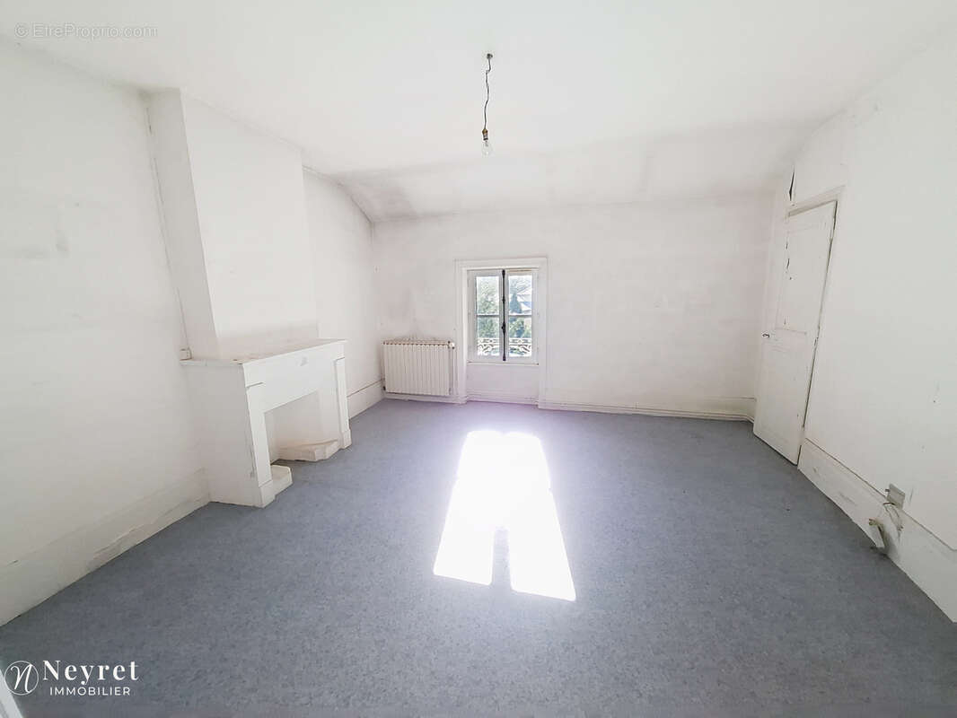 Appartement à VERNAISON