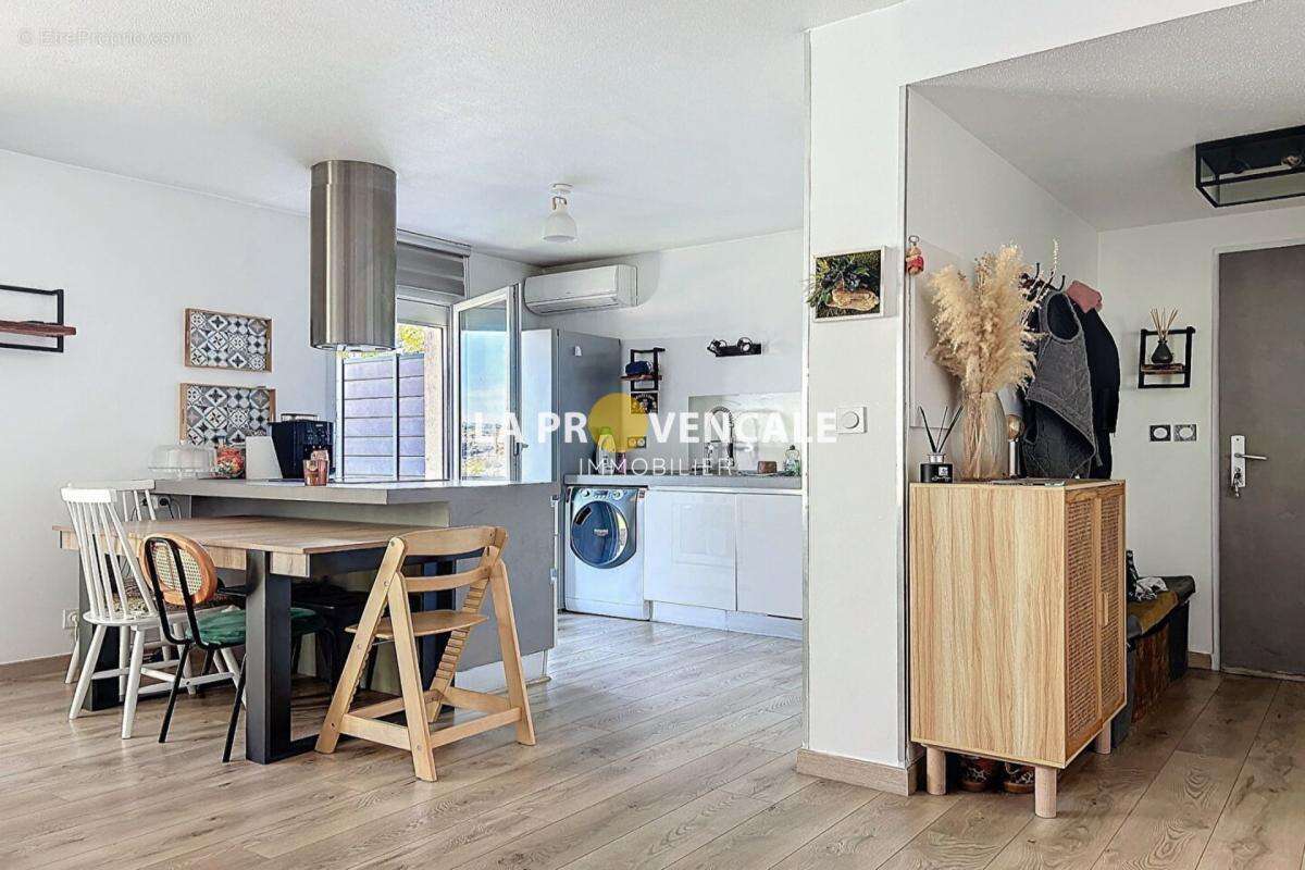 Appartement à SEPTEMES-LES-VALLONS