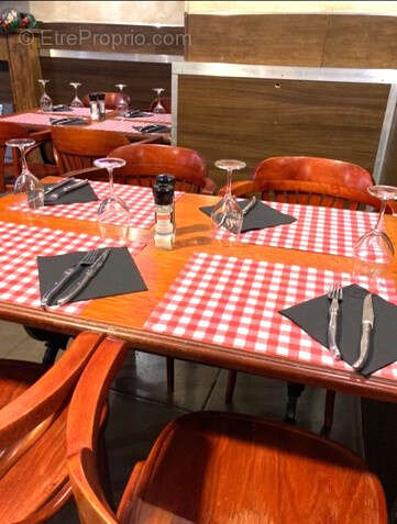 Commerce à MONTBLANC