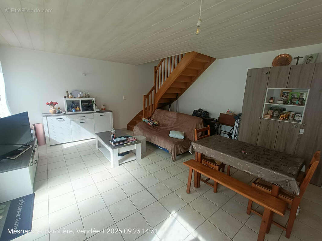 A 5 minute des Herbiers, maison de bourg en pierre rénovée en 2003,, de 77 m2 2 chambres - photo 3