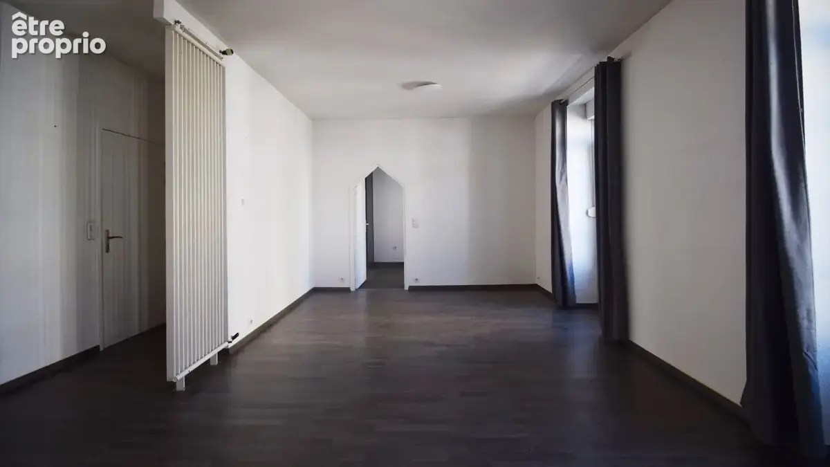 À VENDRE -  Appartement T3 avec balcon proche gare et hôpital à VICHY - photo 3
