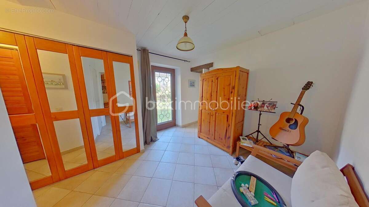 Maison à COURLON-SUR-YONNE