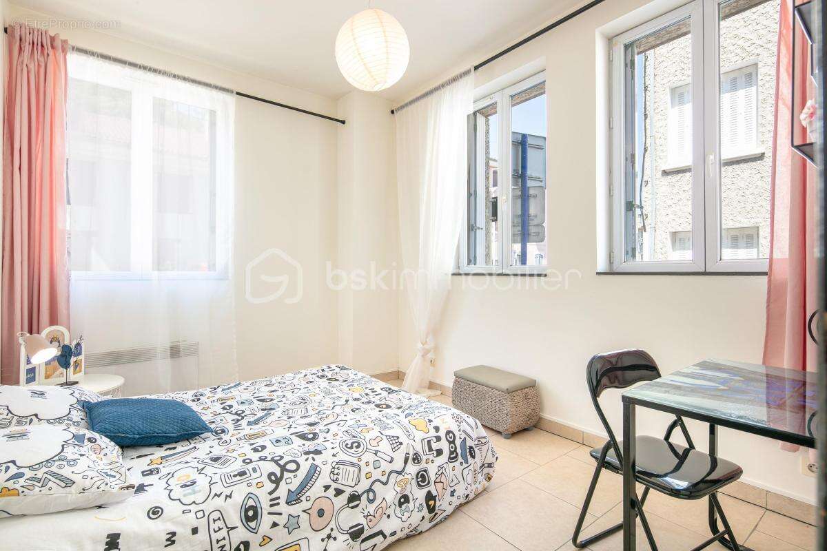 Appartement à RIVES