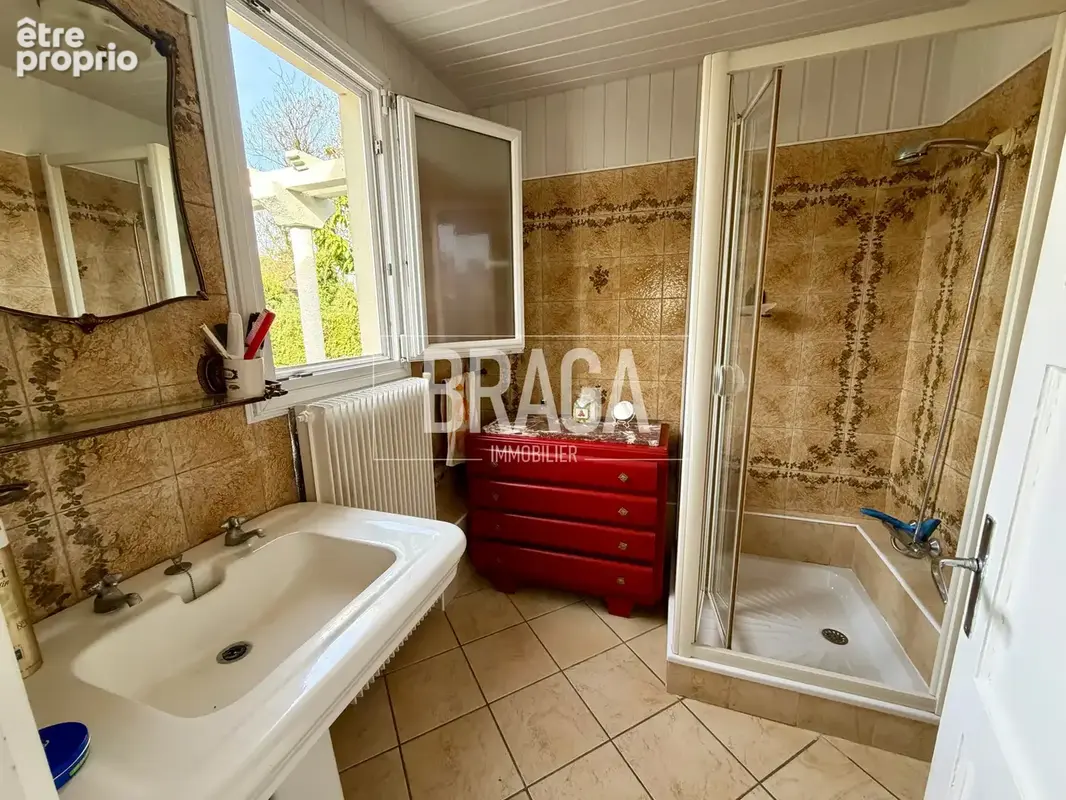Maison de style annees 30 a vendre avec vie de plain pied garage et jardin situee a le portel - photo 8