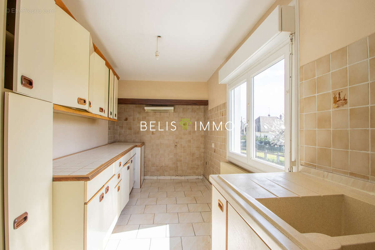 Maison à MONTLOUIS-SUR-LOIRE