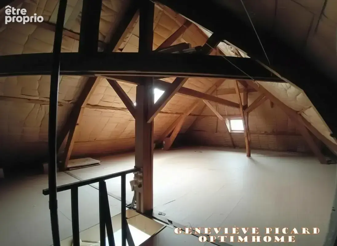Centre-ville de Pontivy – Maison de 4 pièces sur 1 500 m² en zone UB : un potentiel rare qui fait la différence ! - photo 19