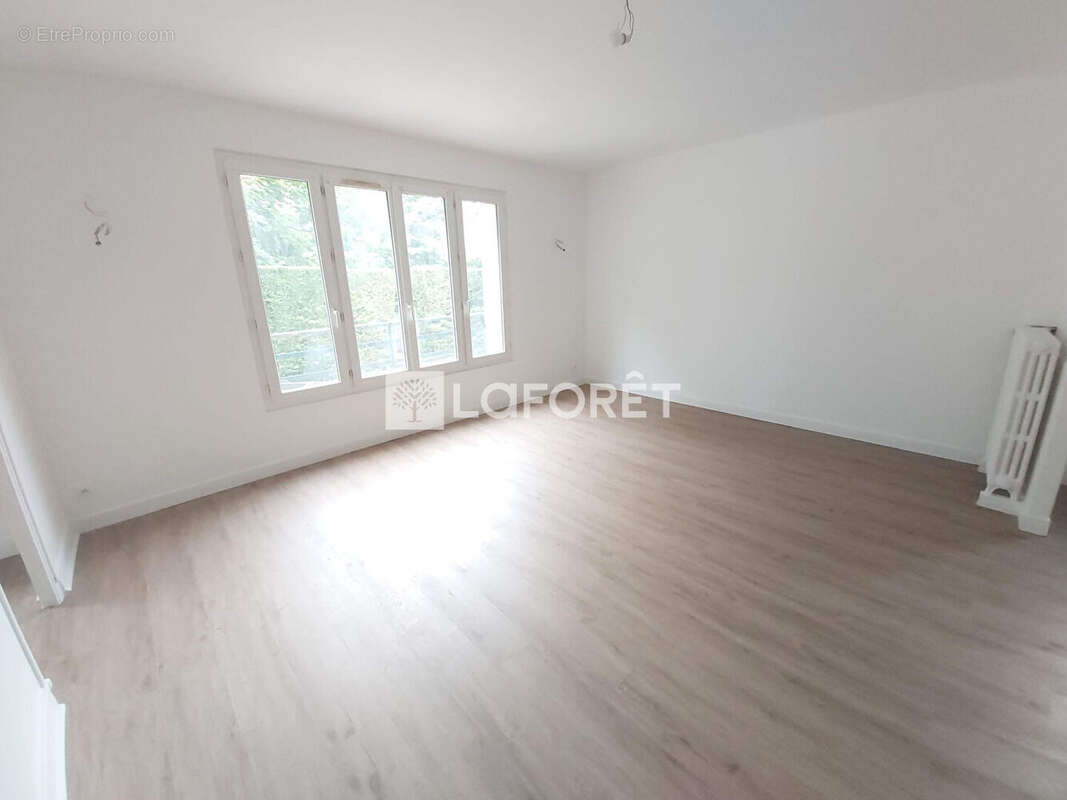 Appartement à LE RAINCY