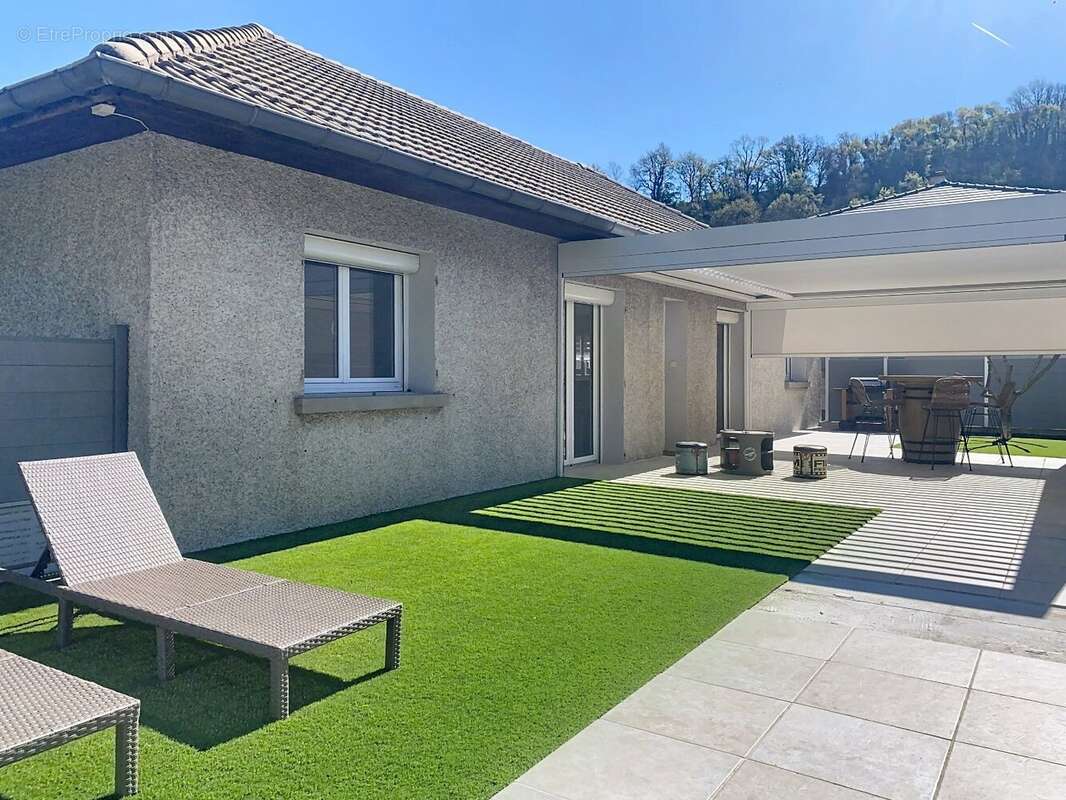 Maison à VIF