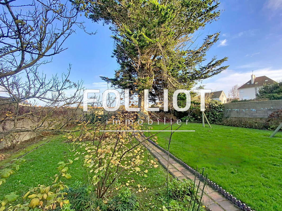 Maison à GRANDCAMP-MAISY