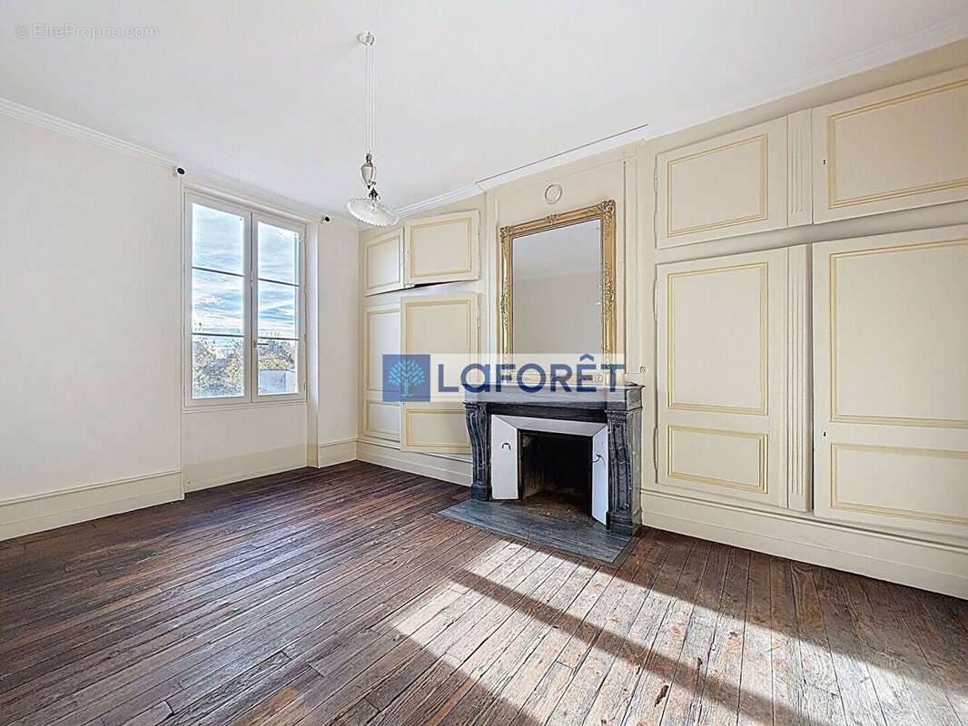 Maison à ECLARON-BRAUCOURT-SAINTE-LIVIERE