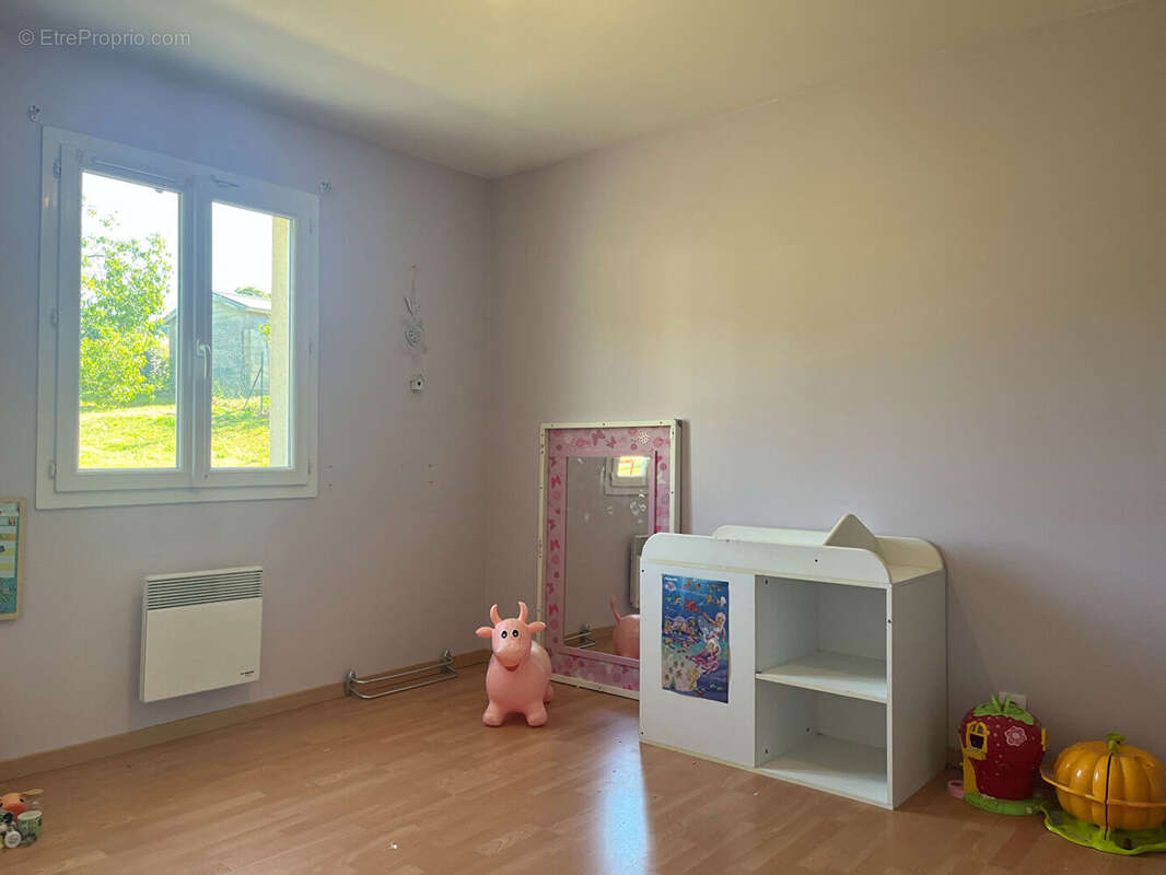 Maison à DONZENAC