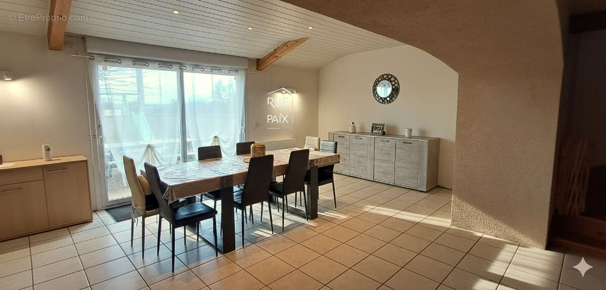 Maison à BLASLAY