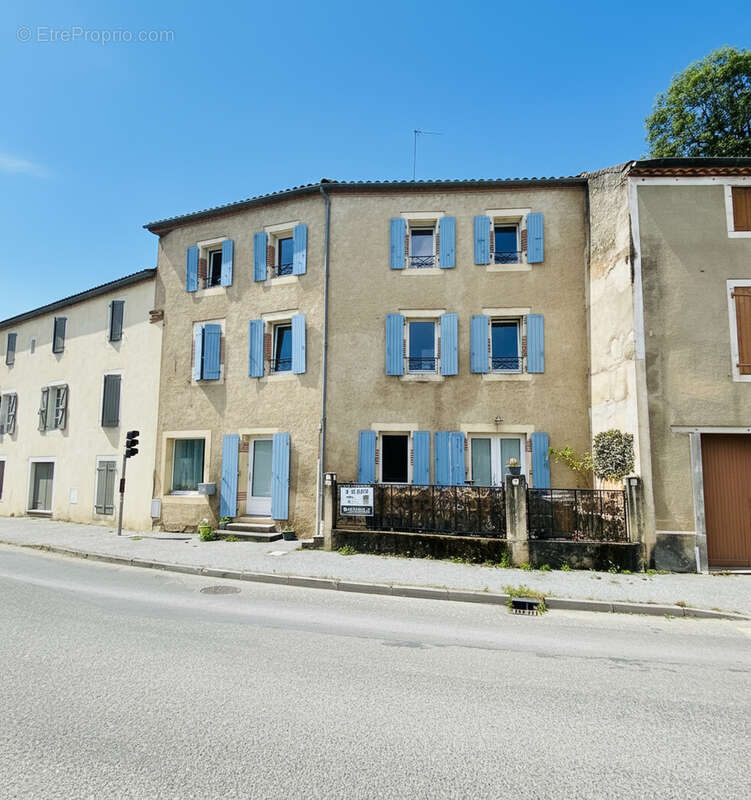 Maison familiale mitoyenne 165 m², 5 chambres, Proche Cahors - photo 2