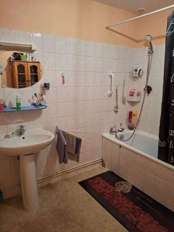 Appartement à MONTIERS-SUR-SAULX