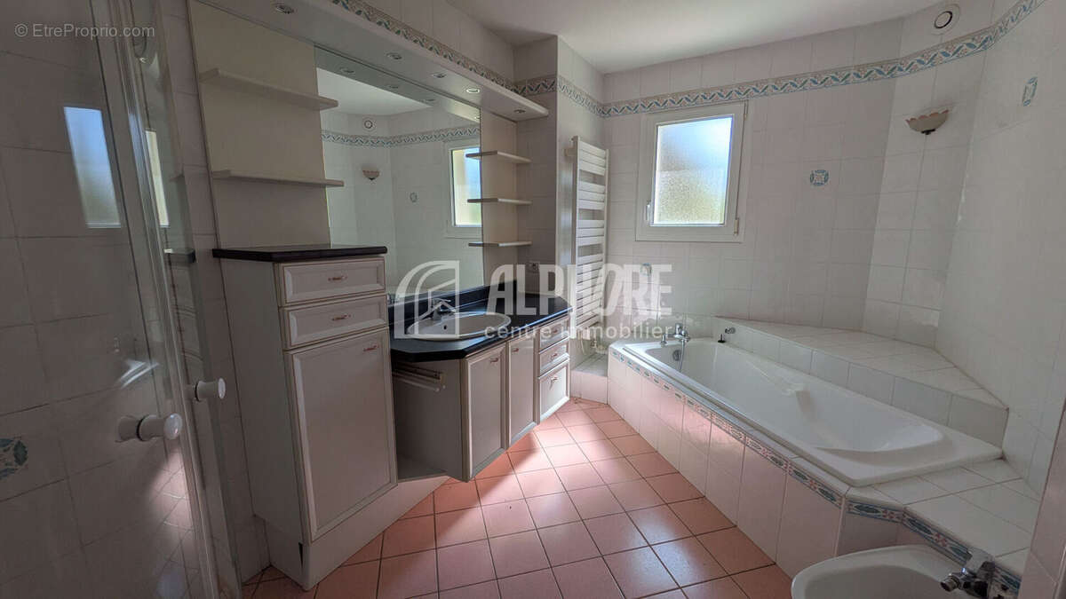 Maison Saint Nazaire 7 pièce(s) 215 m2 - photo 13