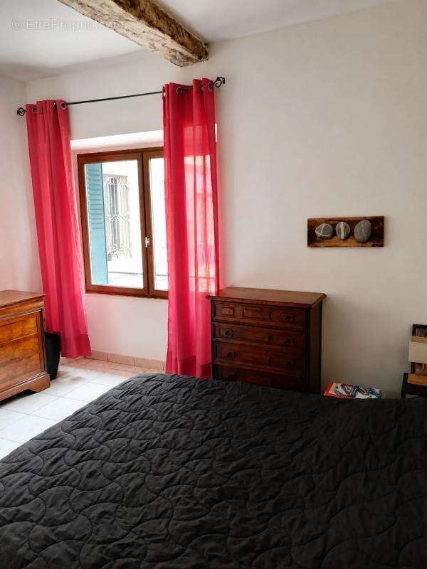 Appartement à MALAUCENE