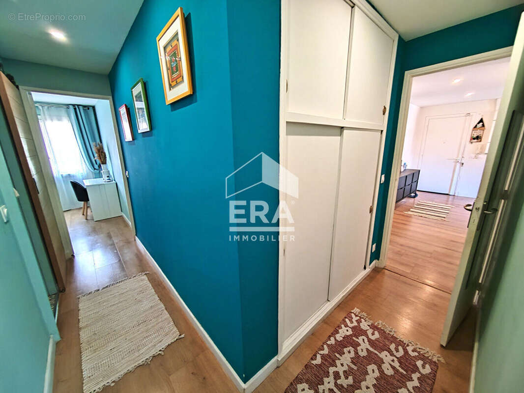 Appartement à MARSEILLE-5E