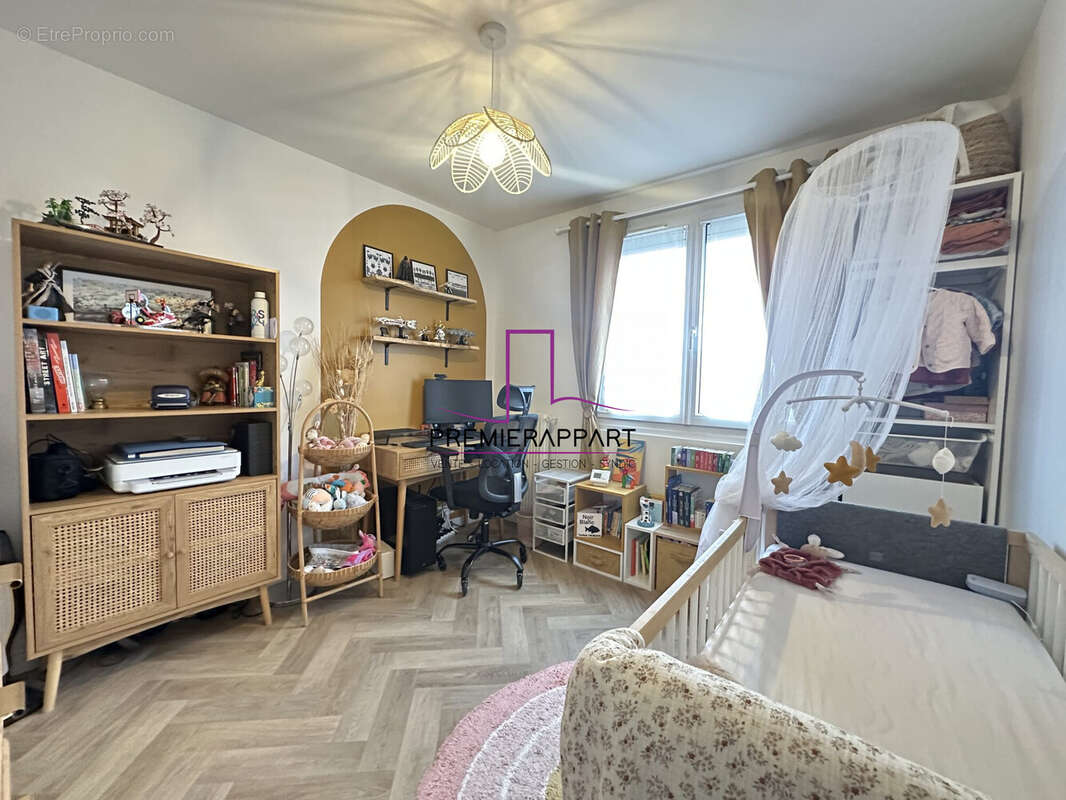 Appartement à HOUILLES