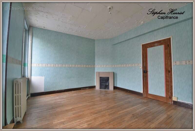 Appartement à VOUZIERS