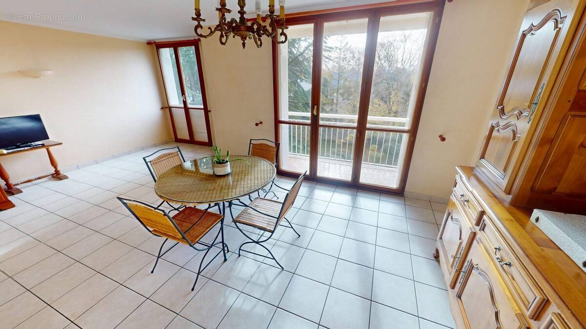 Appartement à JOUE-LES-TOURS