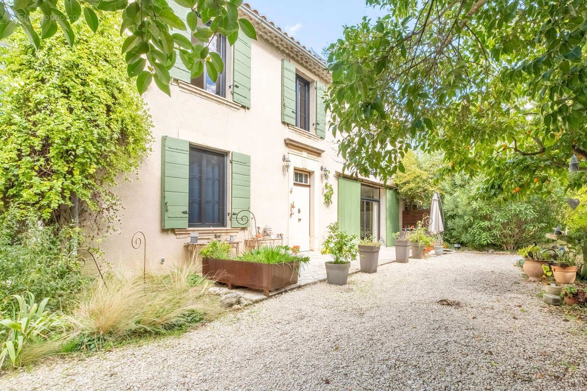 Maison à LORIOL-DU-COMTAT