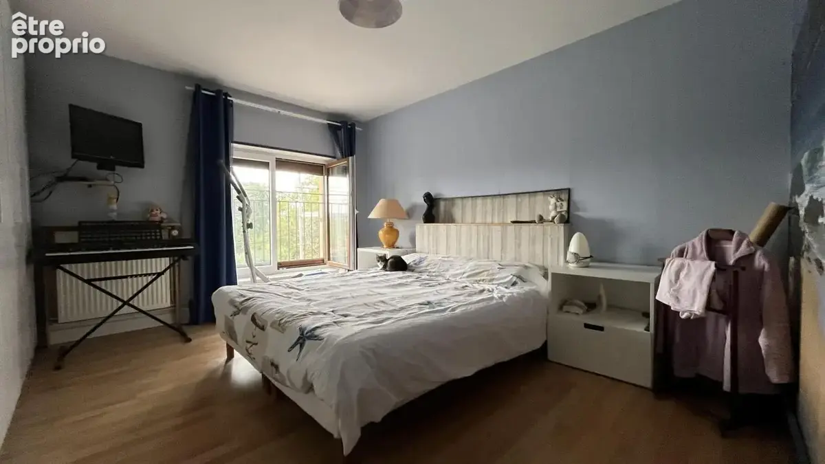 Maison mitoyenne entièrement rénovée ouvrant sur terrain de plain-pied - photo 10