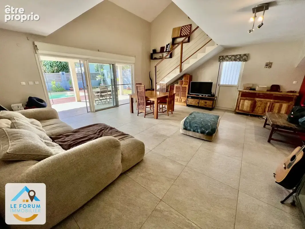 Saint pierre 97410 - villa f6 fonctionnelle - beaux volumes - piscine - secteur residentiel - facile d'acces - photo 4