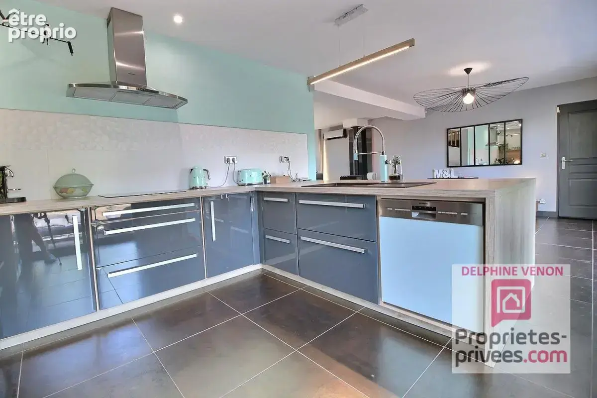 Exclusivité - Maison récente de 155 m² avec climatisation réversible sur un terrain de 1265 m² à Saint Martin d'Abbat - photo 4