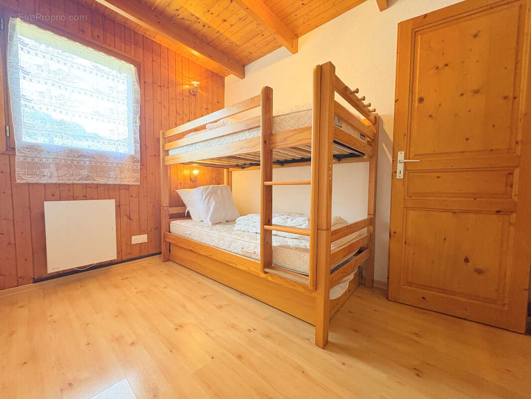 Appartement à MORILLON