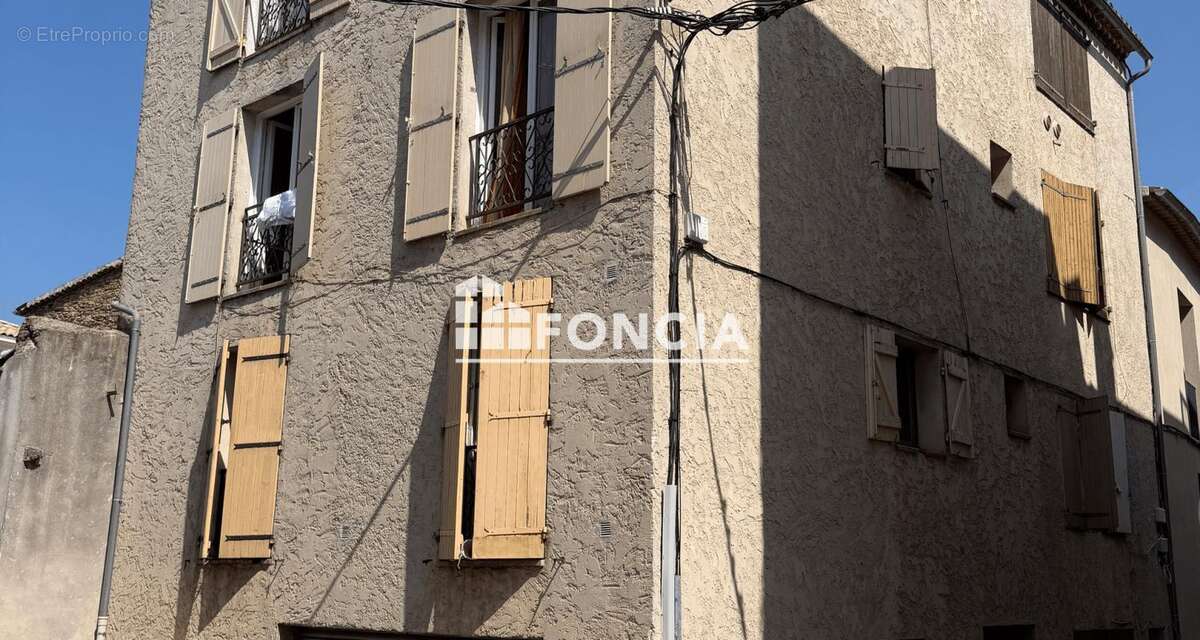 Appartement t3 - centre ville - residence securisee - cogolin - photo 6