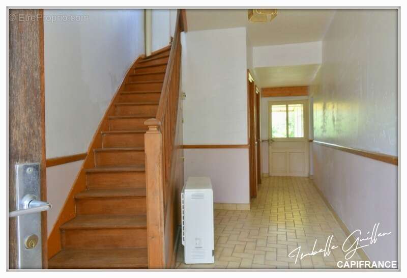 Maison à LE CHATELET