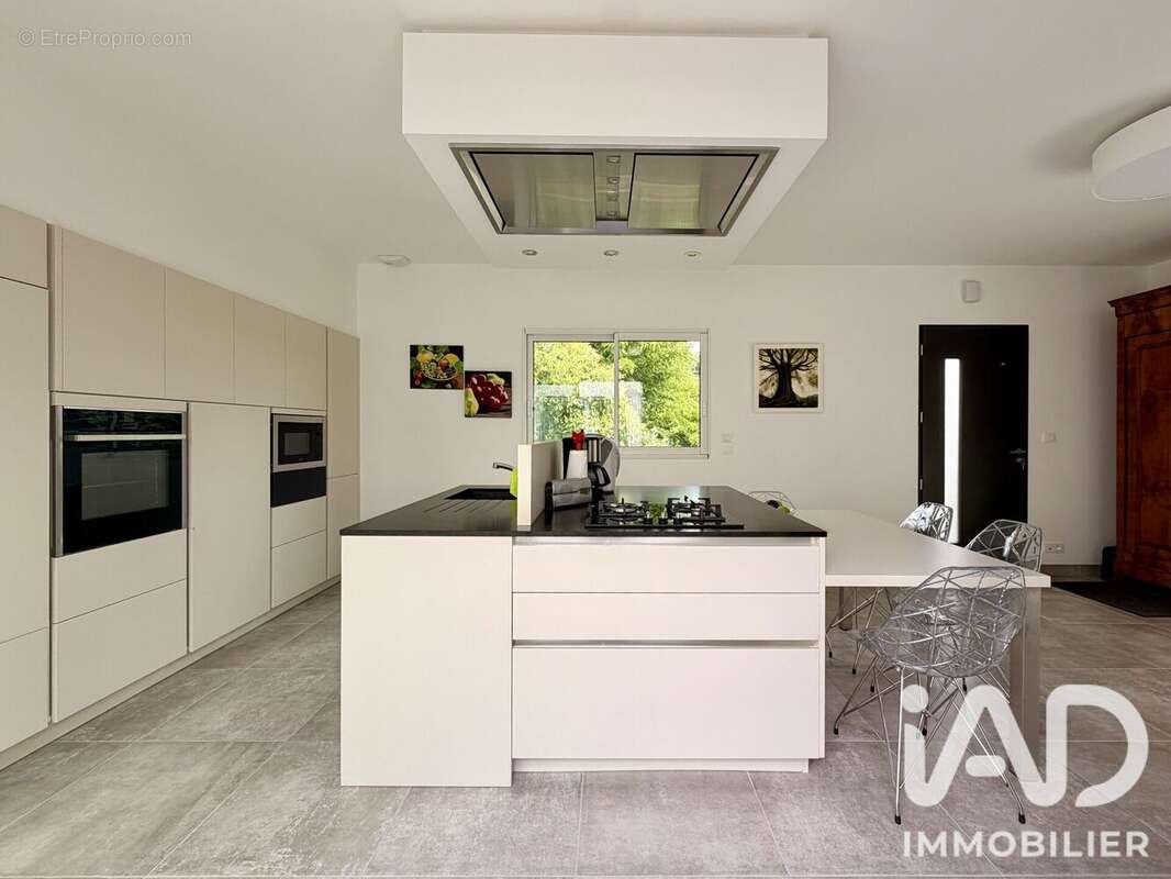 Maison 114 m² à Orvault  - photo 4