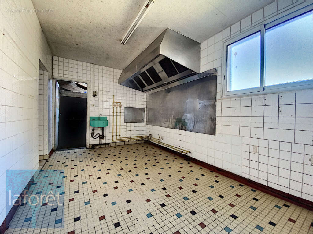 Maison à LOUVIGNE-DU-DESERT