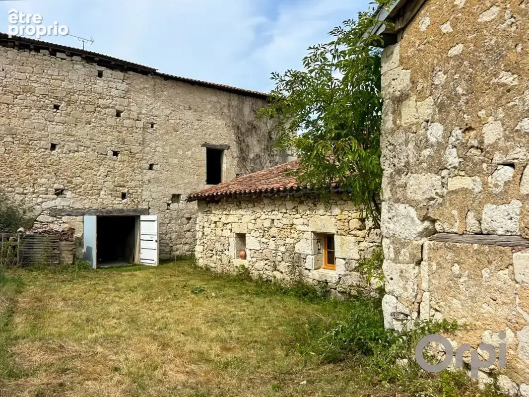LECTOURE, Maison de caractère avec ses dépendances et 5hectares de terres autour - photo 18