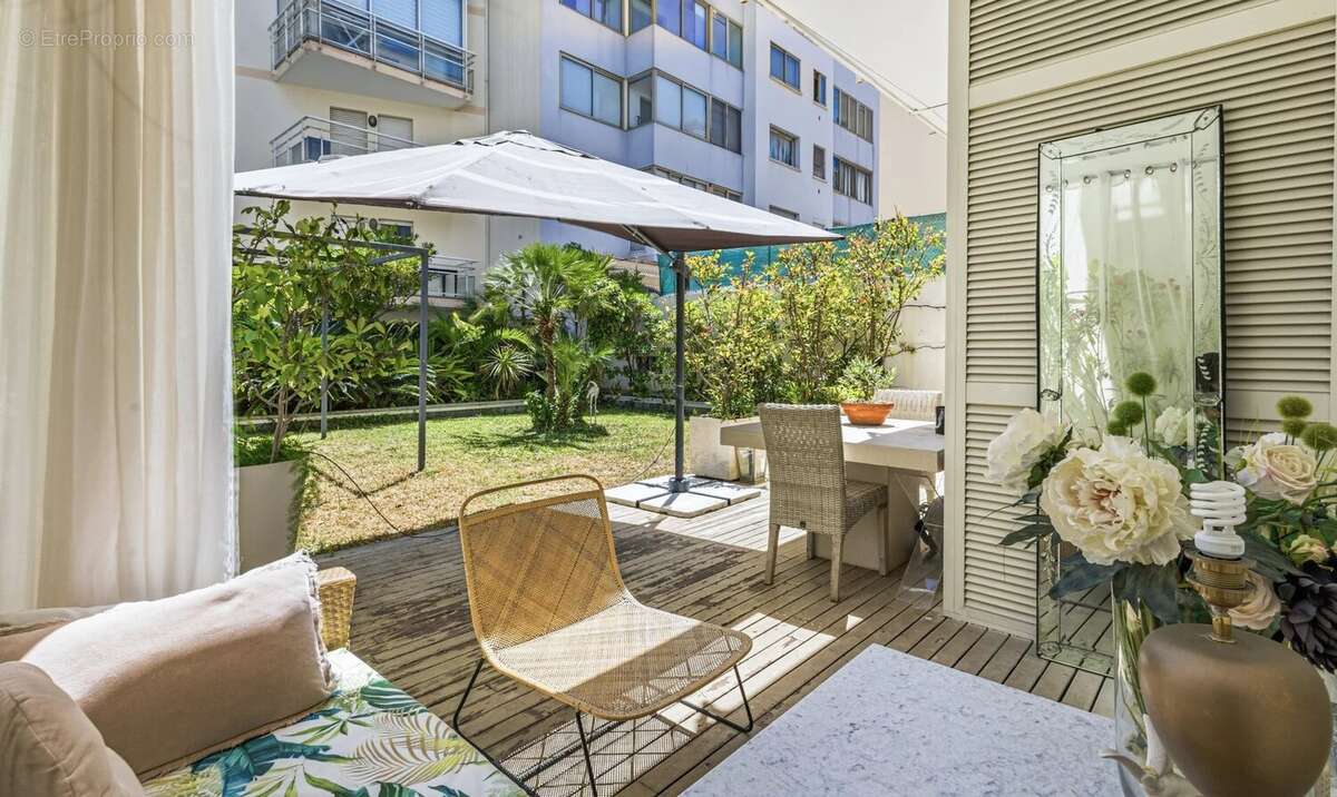 Appartement à CANNES