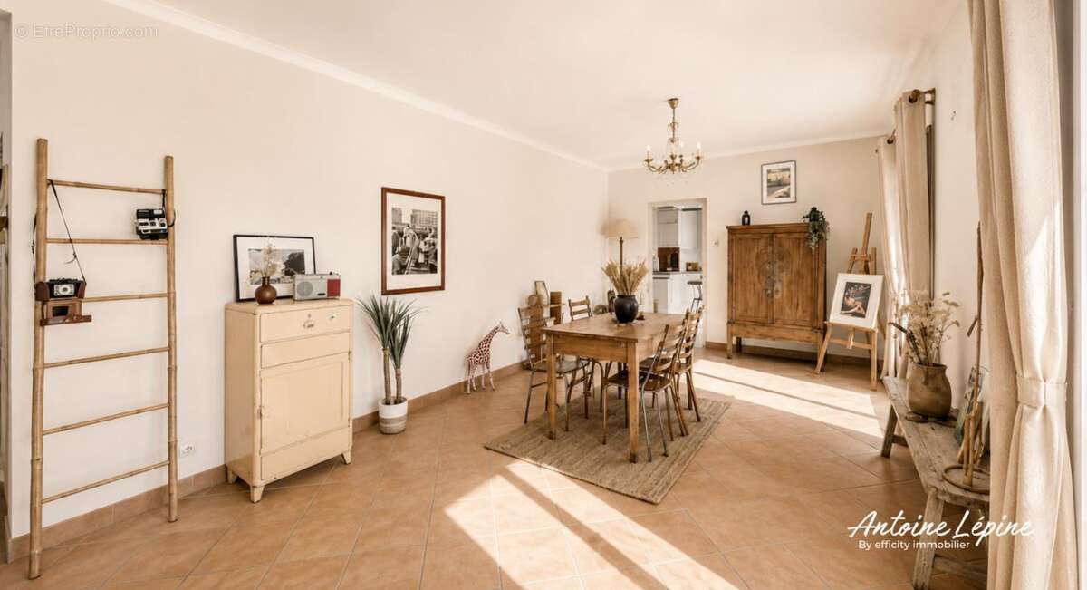 Maison 195 m² à Lachassagne  - photo 12
