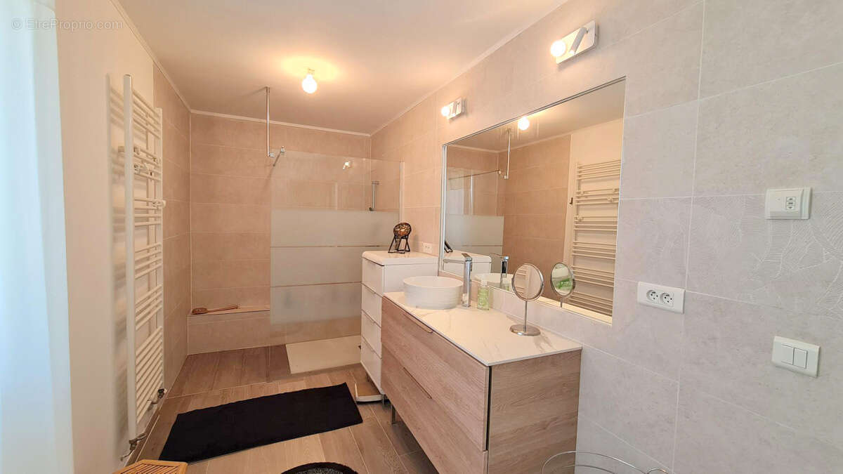 Maison à ROCHEFORT-DU-GARD