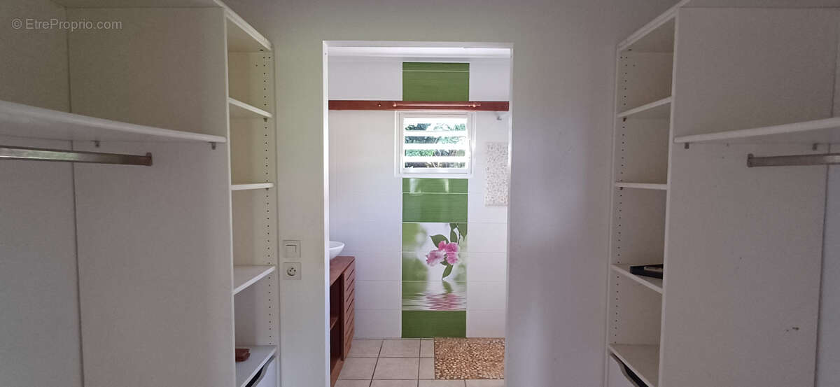 Maison à CAPESTERRE-BELLE-EAU