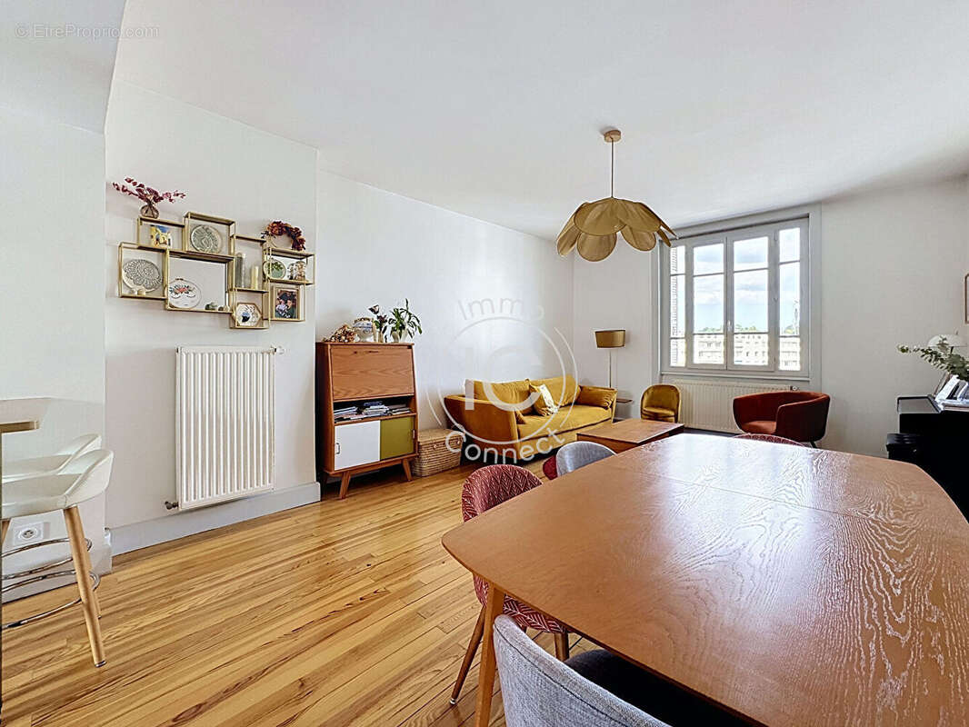 Appartement à TASSIN-LA-DEMI-LUNE