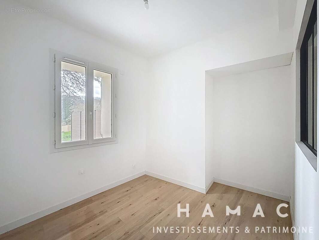 Appartement à FONTAINES-SUR-SAONE