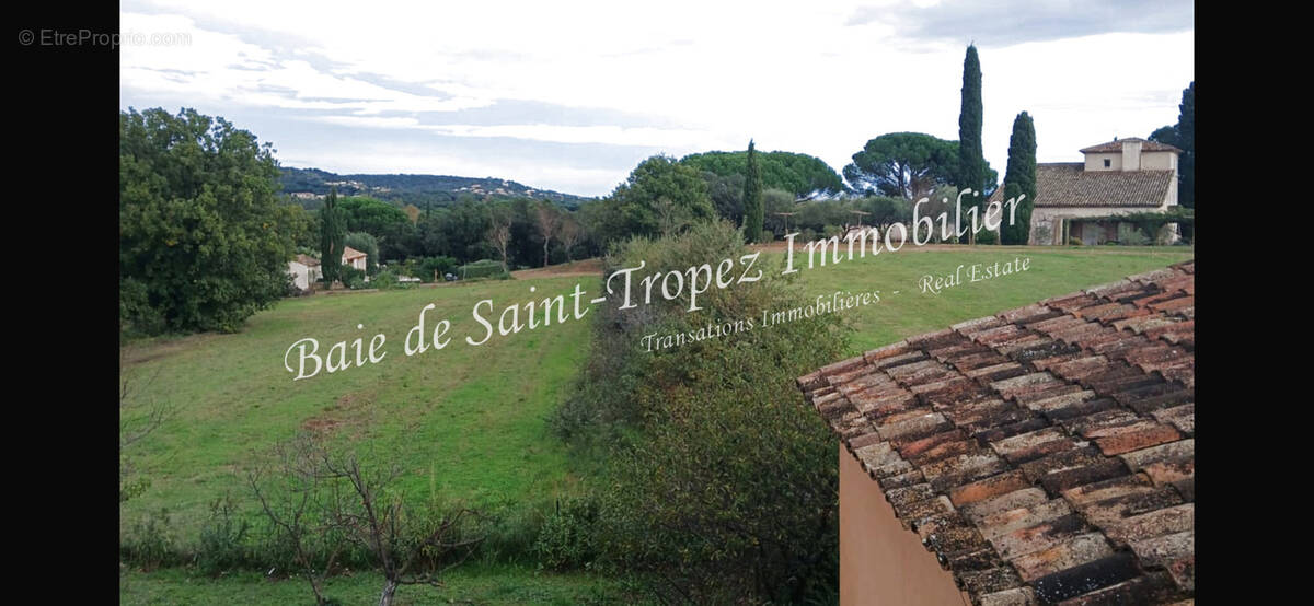 Terrain à GRIMAUD