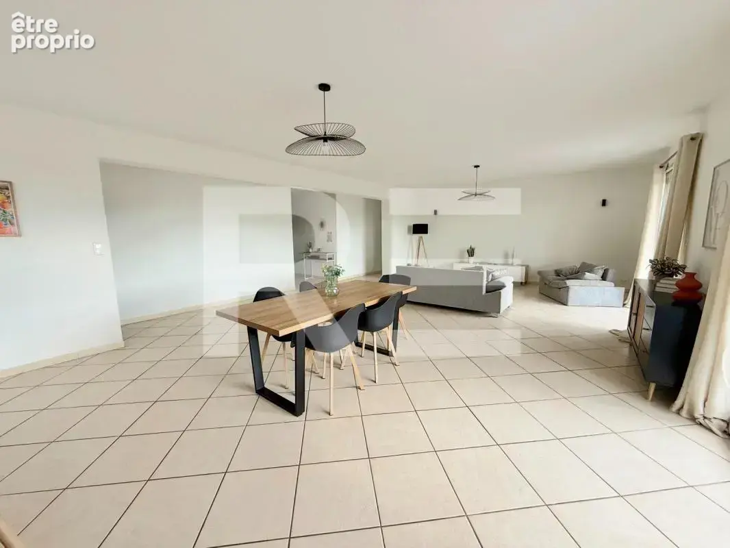 SAINT-GILLES – Maison de 139 m² avec terrasse vue garrigue - photo 12