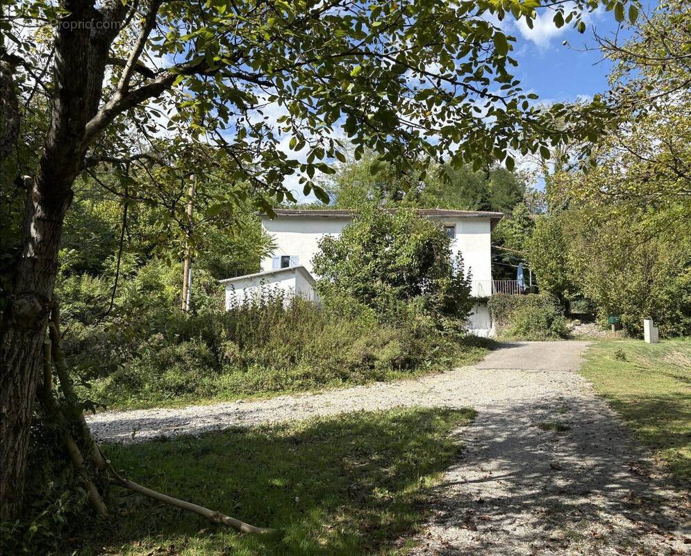 Maison à SAINT-JUST-DE-CLAIX