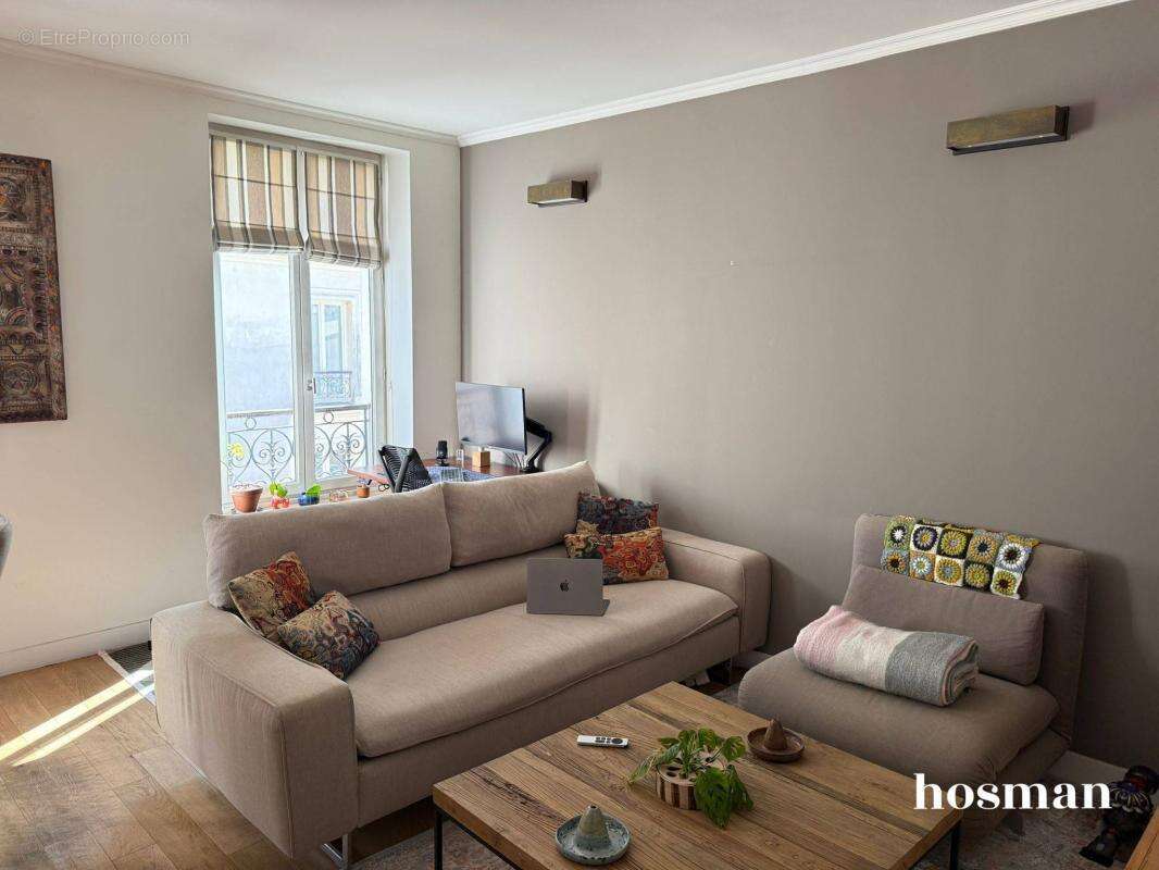 Appartement à PARIS-18E