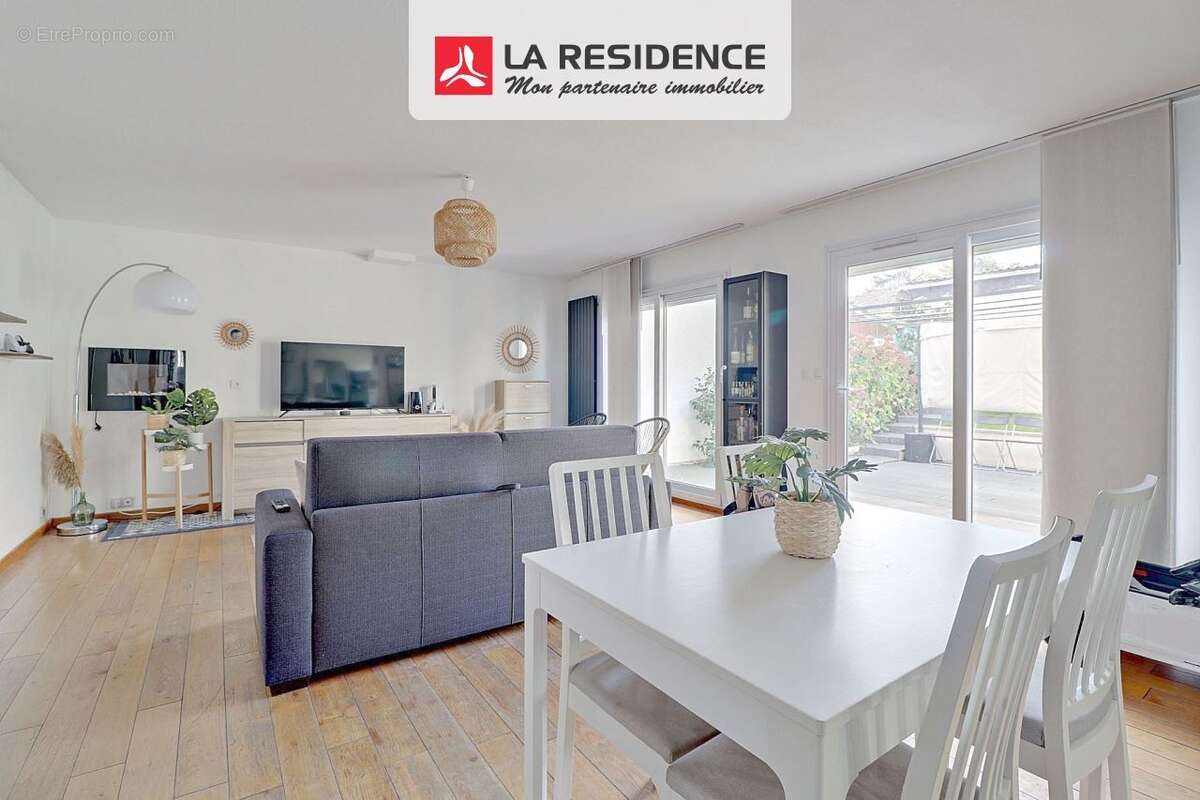 Maison à JOUY-LE-MOUTIER