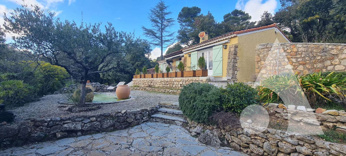 Maison à TOURTOUR